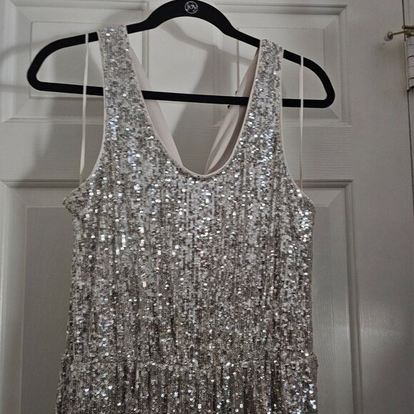 Sequins Jumpsuit - Picture 5 of 11